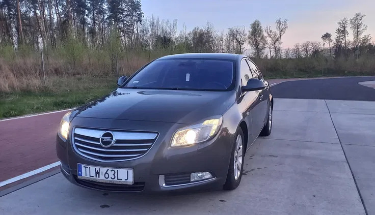 opel insignia Opel Insignia cena 27000 przebieg: 280000, rok produkcji 2011 z Włoszczowa